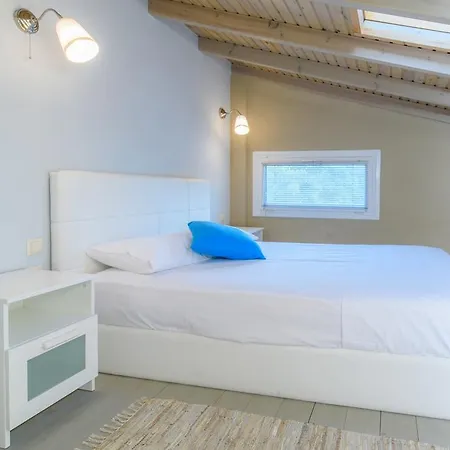 Valti Apartament Sarti